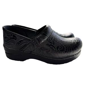 DANSKO Black Floral Tooled Embossed Leather Clogs Shoes US Sz 8